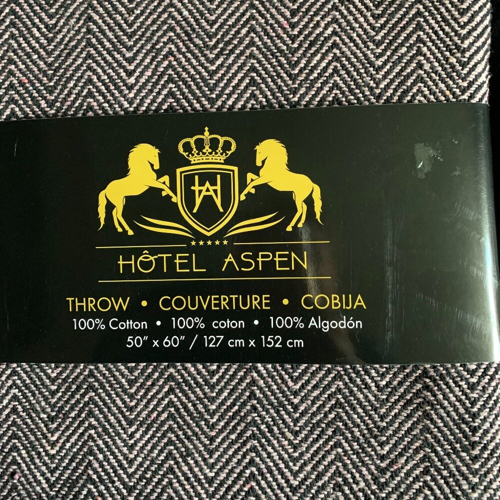 Hotel Aspen Throw 100% Cotton Blanket
